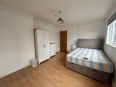 Double Room with Ensuite, RG2  Main Photo
