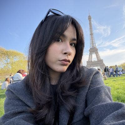 I’m 18 years old and originally from Uzbeki... Main Photo