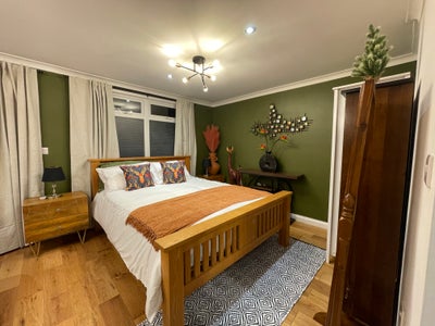 Double Room/Studio & Private living suite Main Photo