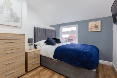 Beautiful Cosy Double Bedroom for Single Person Main Photo