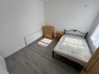 3 Bedrooms Available in Tottenham N17 *.* Main Photo