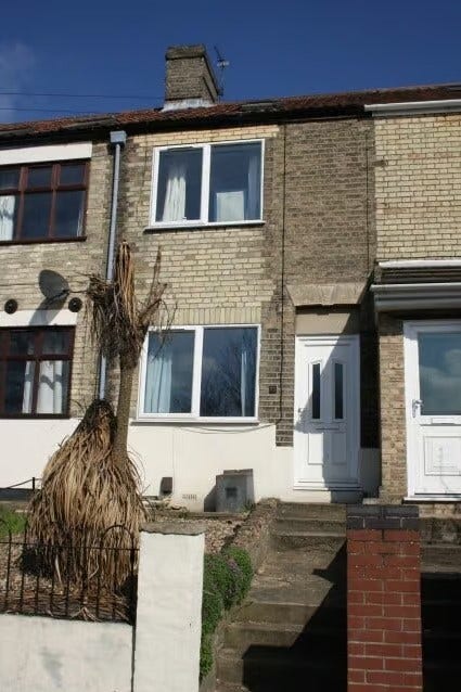 Double Room Available - Great Location Main Photo