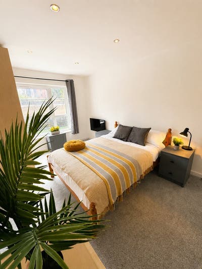 ⚡ 2 Rooms Rare Canary Wharf 3 Bed!! ⚡ Main Photo
