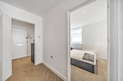 Band B 1 bedroom flat in Blackheath for rent  Main Photo