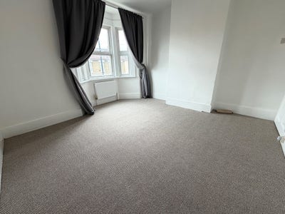 *** 2 Bedroom House To Rent In Croydon CR0 *** Main Photo