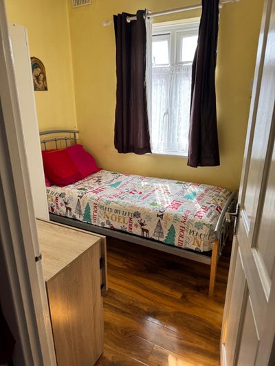 Clean&Comfortable Single Room – Ideal for Student Main Photo