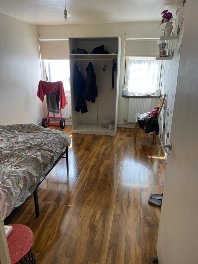 Nice ground floor flat to share Main Photo