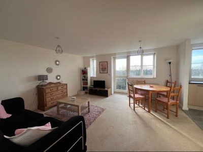 **Room to Let – South Croydon** Main Photo