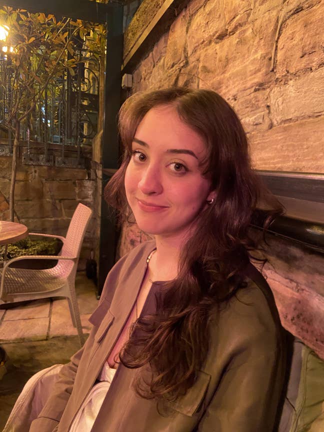 Professional Female Looking for a Spare Room Main Photo