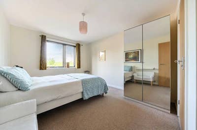 **En-suite bedroom - Bluewater ** Bills Inc. Main Photo