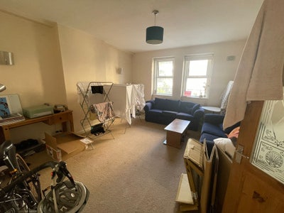 Huge double room in flatshare Main Photo
