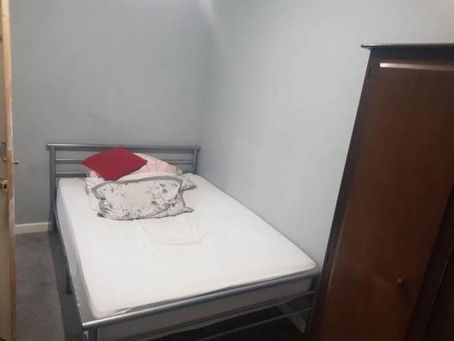 2-Bedroom House to Rent – OL6 7HG Main Photo
