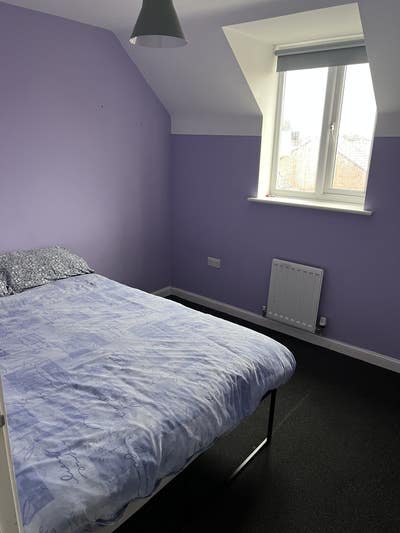 Double Room to Rent Main Photo