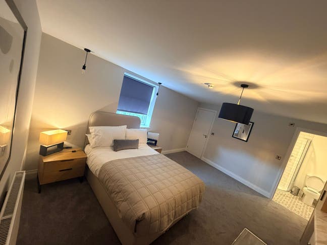 Luxury Studio Room  Availabe in Popular Location Main Photo