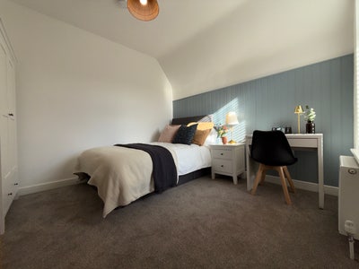 Double en-suite - Lawford Road Main Photo
