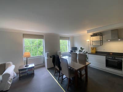Beautiful Marylebone Flat with communal Garden Main Photo