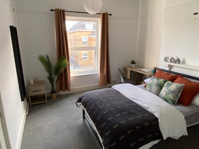 Lovely room, great location +🧹🚗🛜 ->🔥REDUCED!🔥 Main Photo