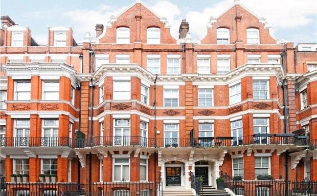 Furnished Room in Mayfair - Free October 1st Main Photo