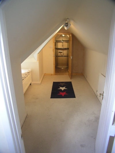A cozy double room in the heart of Kenilworth Main Photo