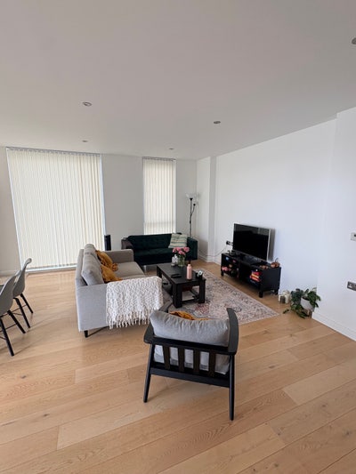 Looking for a 3 month sublet in Canada Water Main Photo