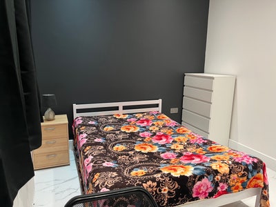 Double room with en-suite  Main Photo