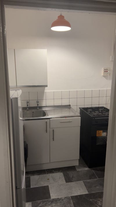 Camberwell pad Main Photo