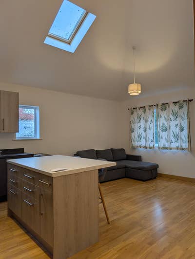 2 Beds 2 Bathroom 1st Floor Flat for short term Main Photo
