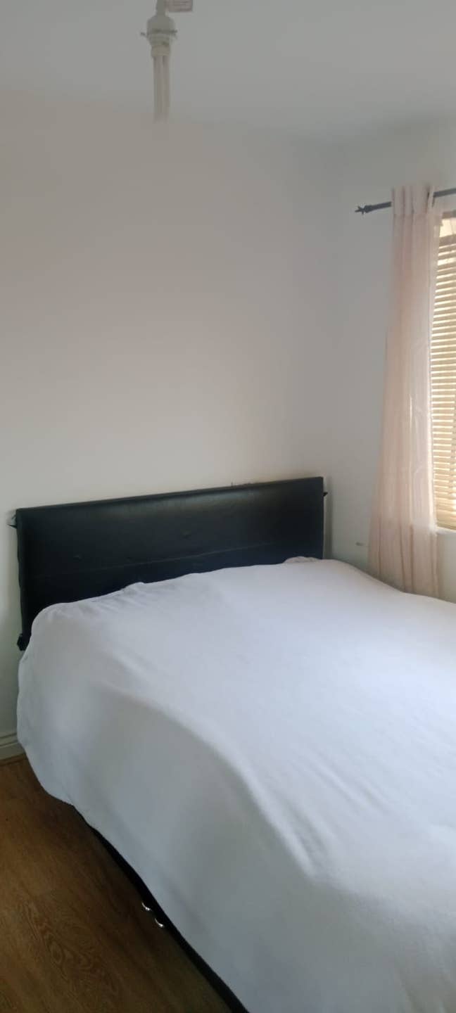 Room  for rent (Broughton MK) Main Photo