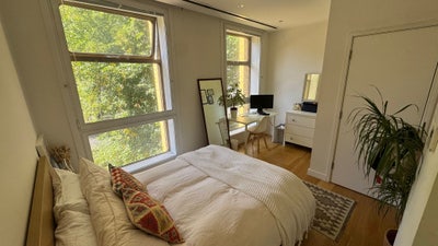 Double room available – Highbury & Islington Main Photo