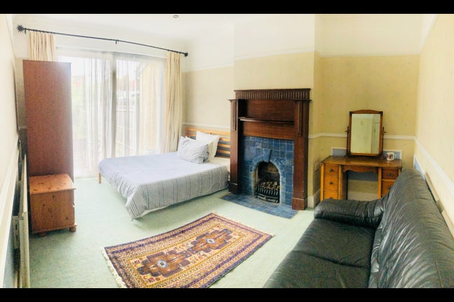 2 Gorgeous Rooms available in a shared house Main Photo