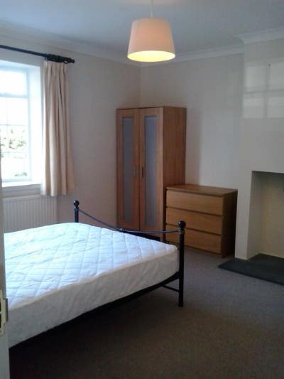 Large Double room with shower room Main Photo