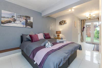 One Bedroom Flat available in West Watford Main Photo