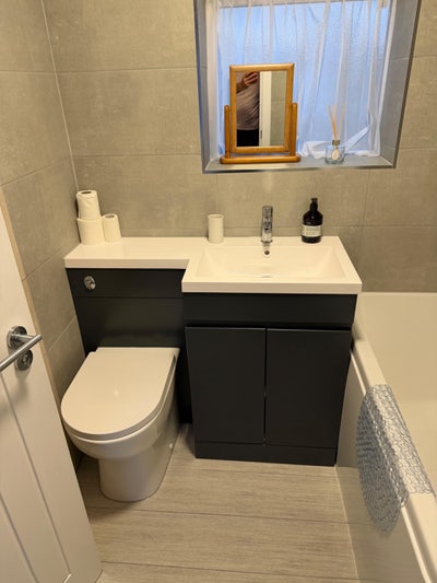 Room available to rent on Richard’s street, Cathay Main Photo