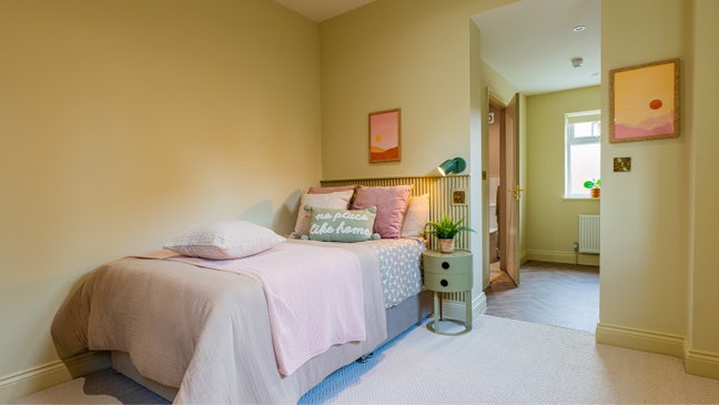 🏡 Extra Large Studio Style Rooms Main Photo