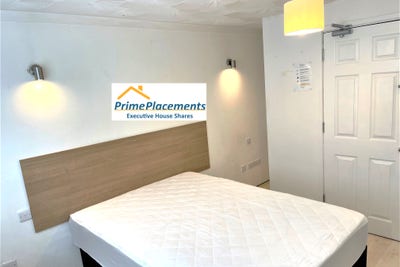 🏡 Double room, Royal Oak, Ford, Amanzon, Cummins Main Photo