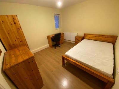 Double room to rent in city centre - incl bills Main Photo
