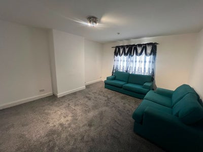1 double bed room. Main Photo