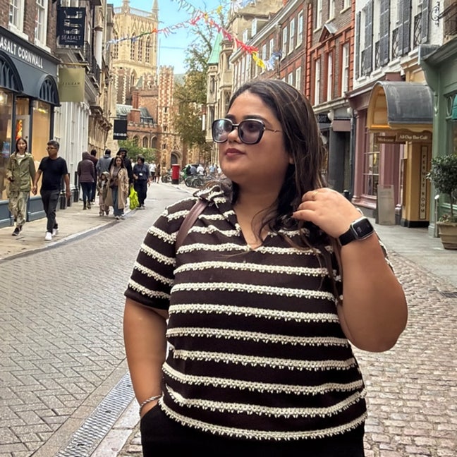 Professional Female seeks a double room Main Photo
