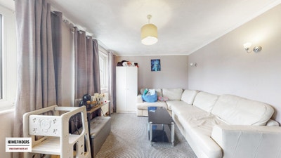 Spacious 2 bedroom maisonette in E16   Main Photo