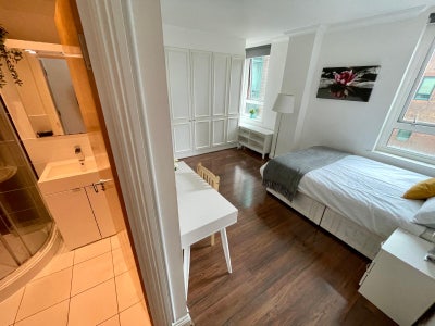 Ensuite and double rooms available  Main Photo
