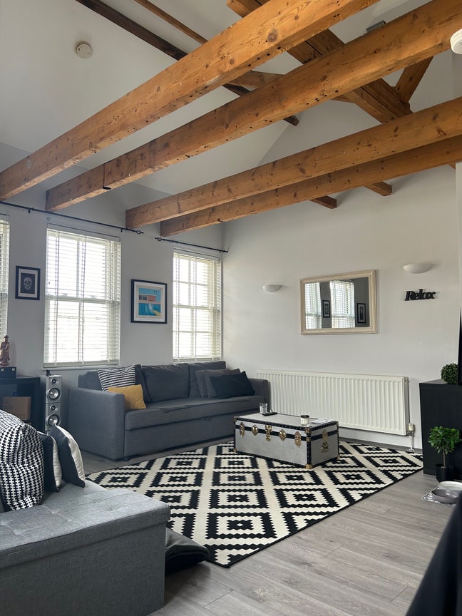 Beautiful Wharehouse apartment nr Wanstead Flats Main Photo