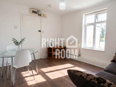 &pound;1100 | Furnished 2-Bed Flat | SO14 Main Photo