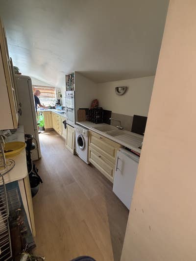 Newly Converted Self-Contained Furnished Apartment Main Photo