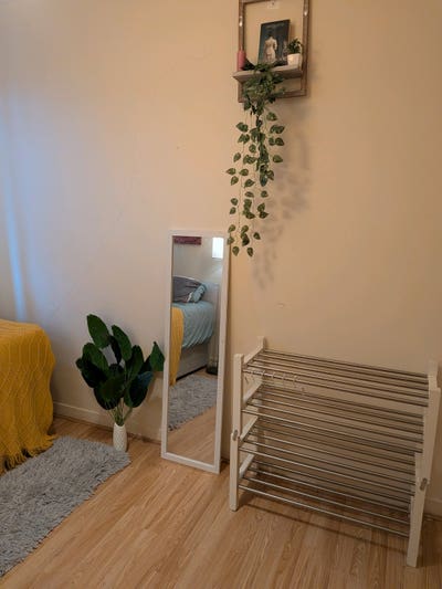 Room available  Main Photo
