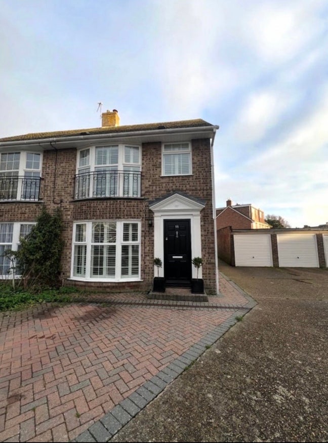 Fully furnished house to rent  Main Photo