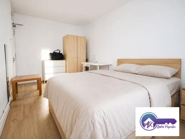 Women only Double room in 7min walk from Westferry Main Photo