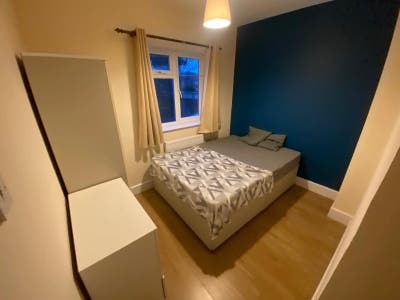 ✨🛏️ Double Room Available to Let in - Wembley Main Photo