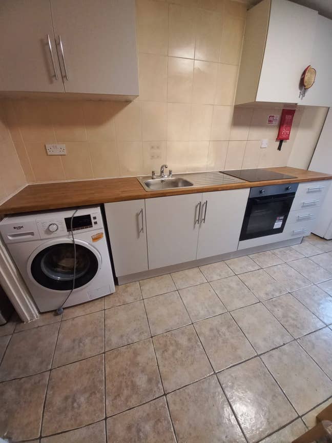3 bed house available for rent in N19 Main Photo