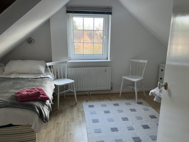 Low cost accommodation in Holmer Green HP15 Main Photo