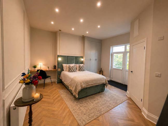 Studio Room Available Now!!! Main Photo